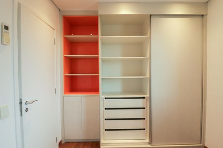 Apartamento à venda com 104m², 3 quartos e 2 vagas Apartamento à venda com 104m², 3 quartos e 2 vagasQuarto 2