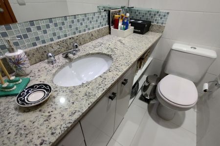Apartamento para alugar com 153m², 3 quartos e 2 vagasBanheiro Social