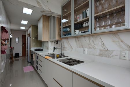 Apartamento para alugar com 153m², 3 quartos e 2 vagasCozinha - Armários