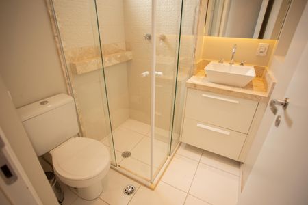 Apartamento à venda com 72m², 2 quartos e 1 vaga Apartamento à venda com 72m², 2 quartos e 1 vagaBANHEIRO DA SUÍTE