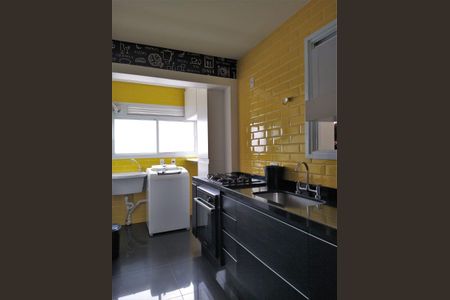 Apartamento à venda com 1 quarto, 57m² em Cambuí, Campinas
