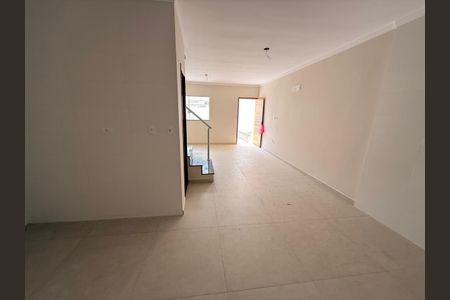 Casa à venda com 3 quartos, 100m² em Vila Lucia, São Paulo