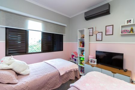 Casa à venda com 280m², 3 quartos e 3 vagas Casa à venda com 280m², 3 quartos e 3 vagasQuarto