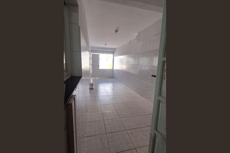 Casa à venda com 3 quartos, 133m² em Vila Carrão, São Paulo