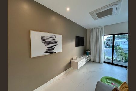 Casa à venda com 5 quartos, 210m² em Recreio dos Bandeirantes, Rio de Janeiro