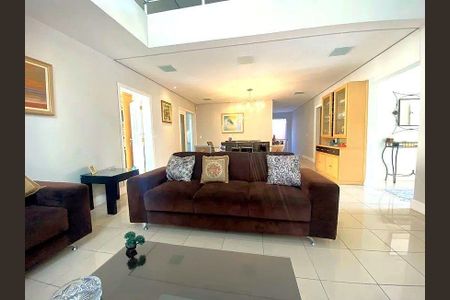 Casa à venda com 4 quartos, 535m² em Parque dos Principes, São Paulo