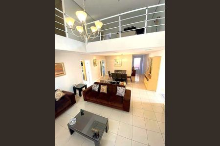 Casa à venda com 4 quartos, 535m² em Parque dos Principes, São Paulo