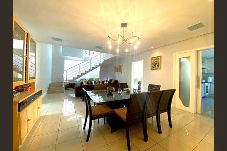 Casa à venda com 4 quartos, 535m² em Parque dos Principes, São Paulo