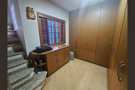 Casa à venda com 4 quartos, 250m² em Jardim Bonfiglioli, São Paulo