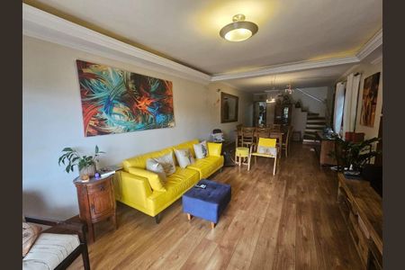 Casa à venda com 4 quartos, 250m² em Jardim Bonfiglioli, São Paulo