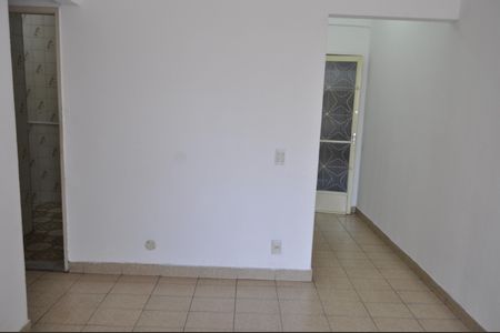Sala de apartamento para alugar com 2 quartos, 60m² em Pilares, Rio de Janeiro