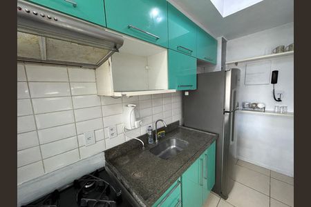 Apartamento à venda com 54m², 2 quartos e 1 vagaCozinha
