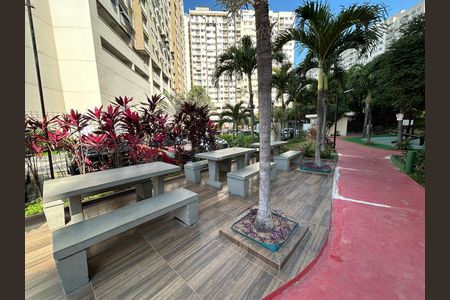 Área comum de apartamento para alugar com 2 quartos, 54m² em Del Castilho, Rio de Janeiro