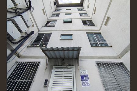 Apartamento à venda com 45m², 2 quartos e 1 vaga Apartamento à venda com 45m², 2 quartos e 1 vagaFachada