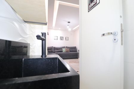 Casa à venda com 140m², 2 quartos e 2 vagasLavabo