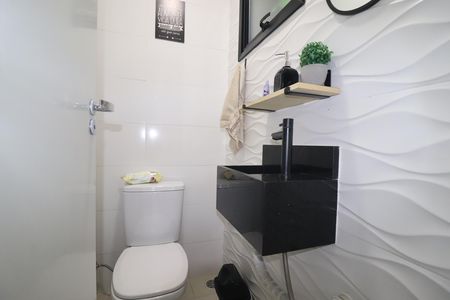 Casa à venda com 140m², 2 quartos e 2 vagasLavabo
