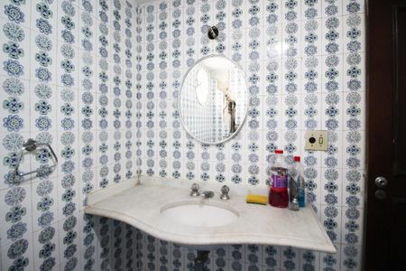 Apartamento à venda com 99m², 2 quartos e sem vaga Apartamento à venda com 99m², 2 quartos e sem vagaBanheiro