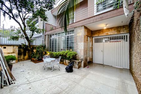 Casa à venda com 190m², 3 quartos e 3 vagasGaragem