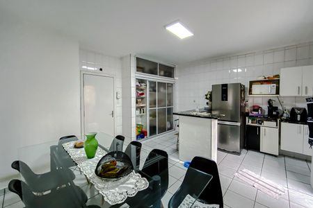 Casa à venda com 190m², 3 quartos e 3 vagasCozinha