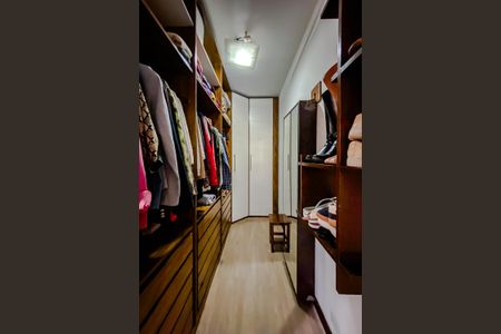 Casa à venda com 190m², 3 quartos e 3 vagasQuarto 1 - Suíte