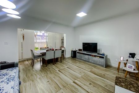 Casa à venda com 190m², 3 quartos e 3 vagasSala