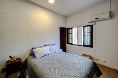 Casa à venda com 190m², 3 quartos e 3 vagasQuarto 1 - Suíte