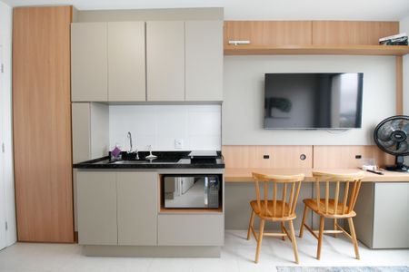 Studio à venda com 27m², 1 quarto e sem vaga Studio à venda com 27m², 1 quarto e sem vagaSala e Cozinha