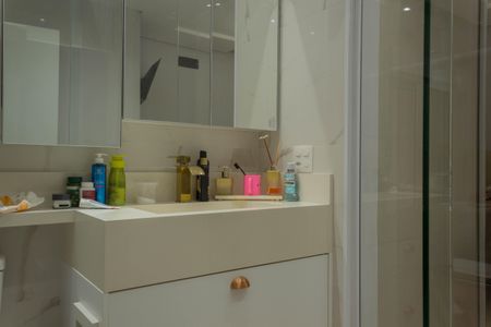 Apartamento à venda com 93m², 2 quartos e 2 vagasBanheiro da Suíte 1