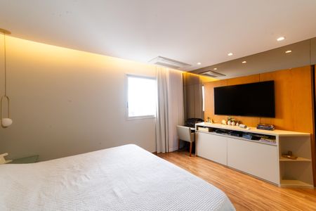 Apartamento à venda com 204m², 4 quartos e 4 vagas Apartamento à venda com 204m², 4 quartos e 4 vagasSuíte 1