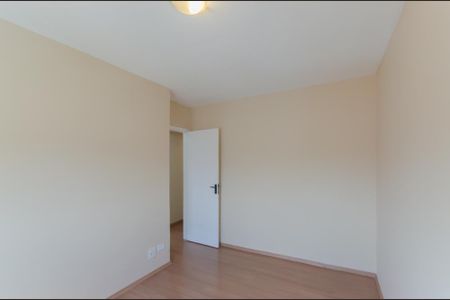 Apartamento à venda com 96m², 3 quartos e 2 vagasQuarto 2