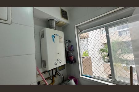 Apartamento à venda com 77m², 3 quartos e 1 vagaÁrea de Serviço