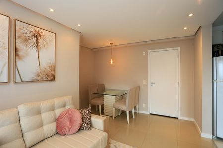 Sala de apartamento para alugar com 2 quartos, 56m² em Jardim Maria Rosa, Taboão da Serra