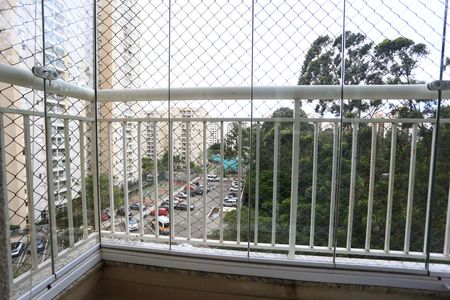 Varanda de apartamento para alugar com 2 quartos, 56m² em Jardim Maria Rosa, Taboão da Serra