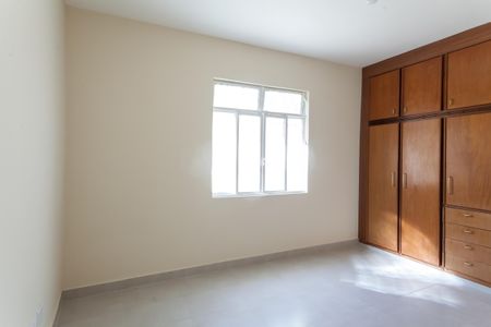 Casa à venda com 250m², 3 quartos e 3 vagas Casa à venda com 250m², 3 quartos e 3 vagasquarto 1