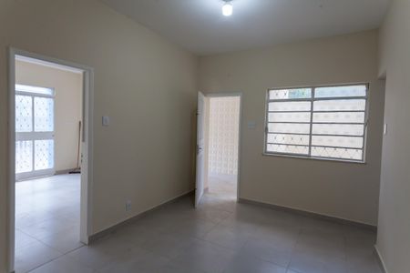 Casa à venda com 250m², 3 quartos e 3 vagas Casa à venda com 250m², 3 quartos e 3 vagasSala de Jantar