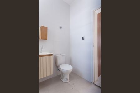 Casa à venda com 250m², 3 quartos e 3 vagas Casa à venda com 250m², 3 quartos e 3 vagasBanheiro da Suíte