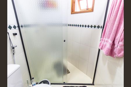 Casa à venda com 132m², 3 quartos e 2 vagas Casa à venda com 132m², 3 quartos e 2 vagasBanheiro da Suíte