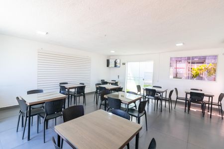 Apartamento à venda com 40m², 2 quartos e 1 vaga Apartamento à venda com 40m², 2 quartos e 1 vagaÁrea comum - Salão de festas