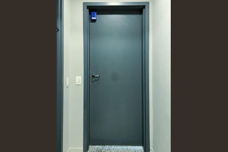 Studio para alugar com 50m², 1 quarto e 1 vaga Studio para alugar com 50m², 1 quarto e 1 vagaLockbox