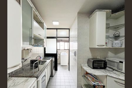 Apartamento à venda com 90m², 3 quartos e 2 vagasCozinha