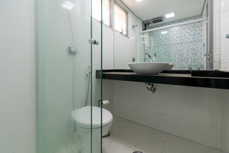 Apartamento à venda com 69m², 2 quartos e 1 vagaBanheiro 