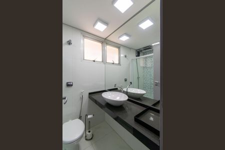 Apartamento à venda com 69m², 2 quartos e 1 vagaBanheiro 