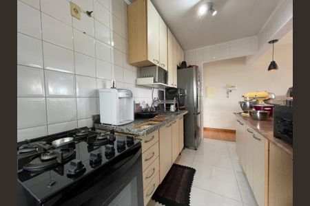 Apartamento à venda com 75m², 3 quartos e 2 vagas Apartamento à venda com 75m², 3 quartos e 2 vagasCozinha
