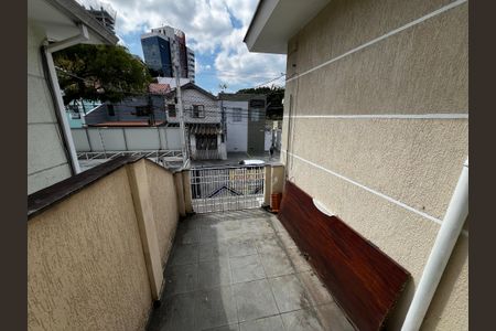 Casa para alugar com 120m², 3 quartos e 2 vagasVaranda