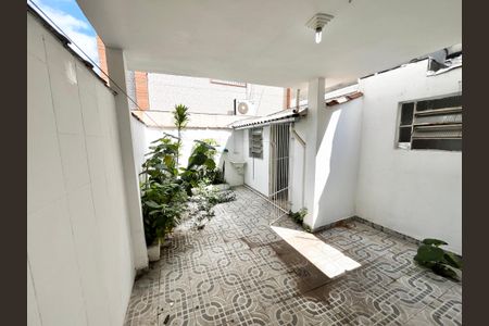 Casa para alugar com 120m², 3 quartos e 2 vagasQuintal