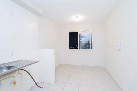 Sala/Cozinha de apartamento para alugar com 2 quartos, 44m² em Colônia (zona Leste), São Paulo