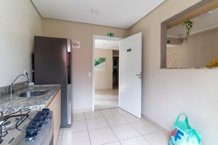 Apartamento para alugar com 44m², 2 quartos e sem vagaÁrea comum - Salão de festas