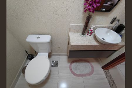 Casa de condomínio à venda com 160m², 3 quartos e 1 vaga