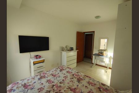 Casa de condomínio à venda com 160m², 3 quartos e 1 vaga