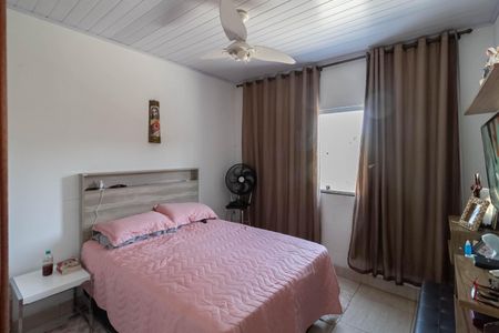 Casa à venda com 430m², 5 quartos e 2 vagas Casa à venda com 430m², 5 quartos e 2 vagasCasa 2 - Quarto 2